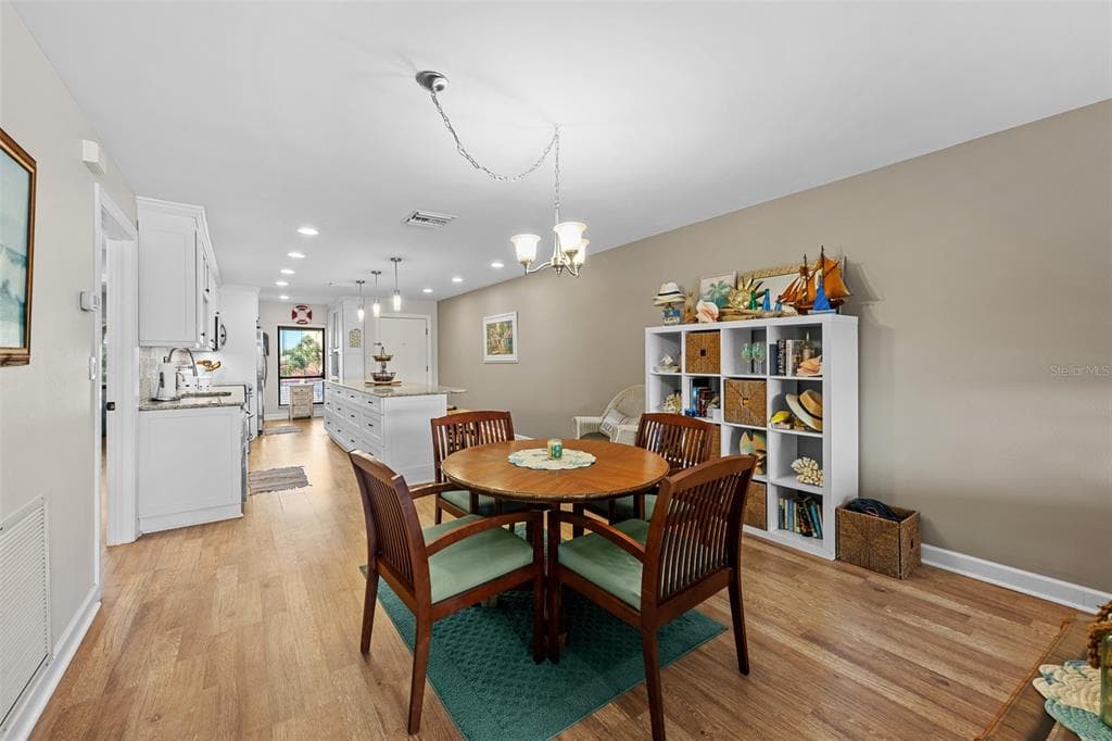 4750 BRITTANY DRIVE S 126 photo 13