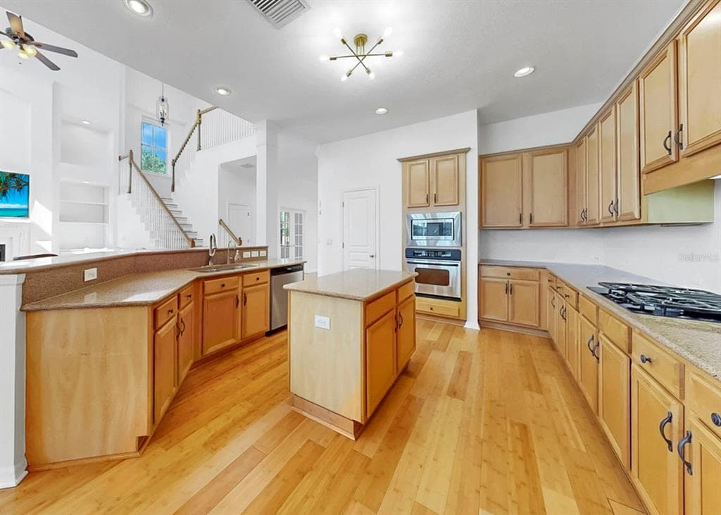 435 ISLEBAY DRIVE photo 17
