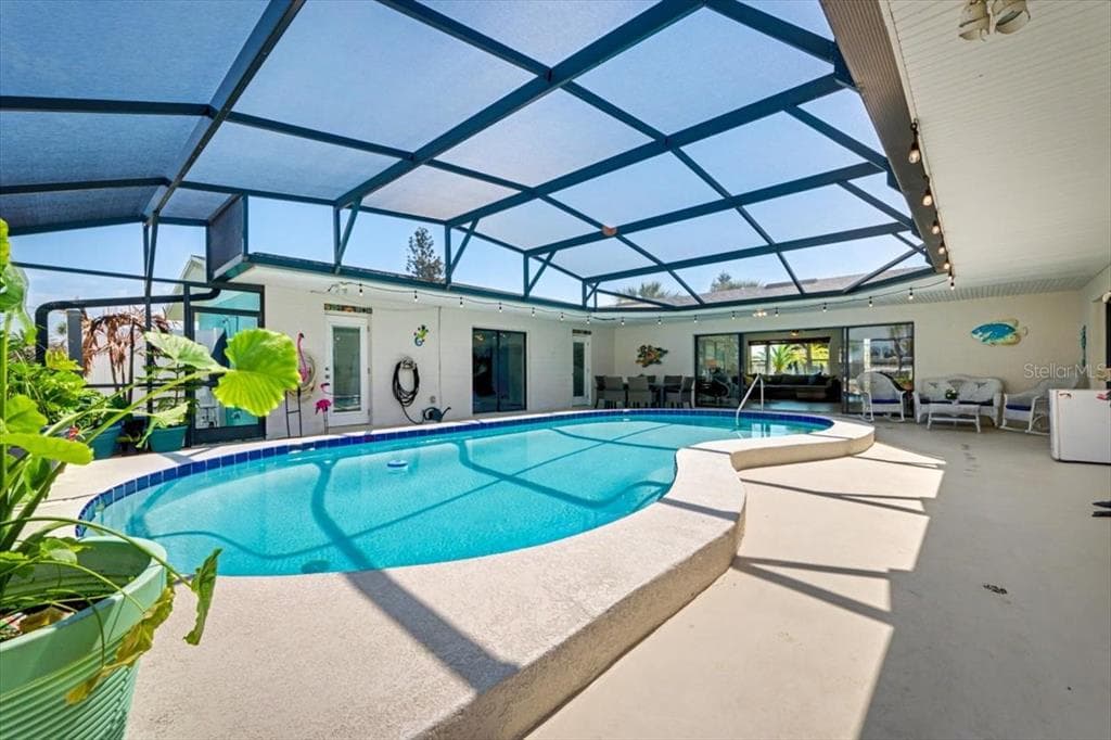 124 ANCHOR DRIVE 2