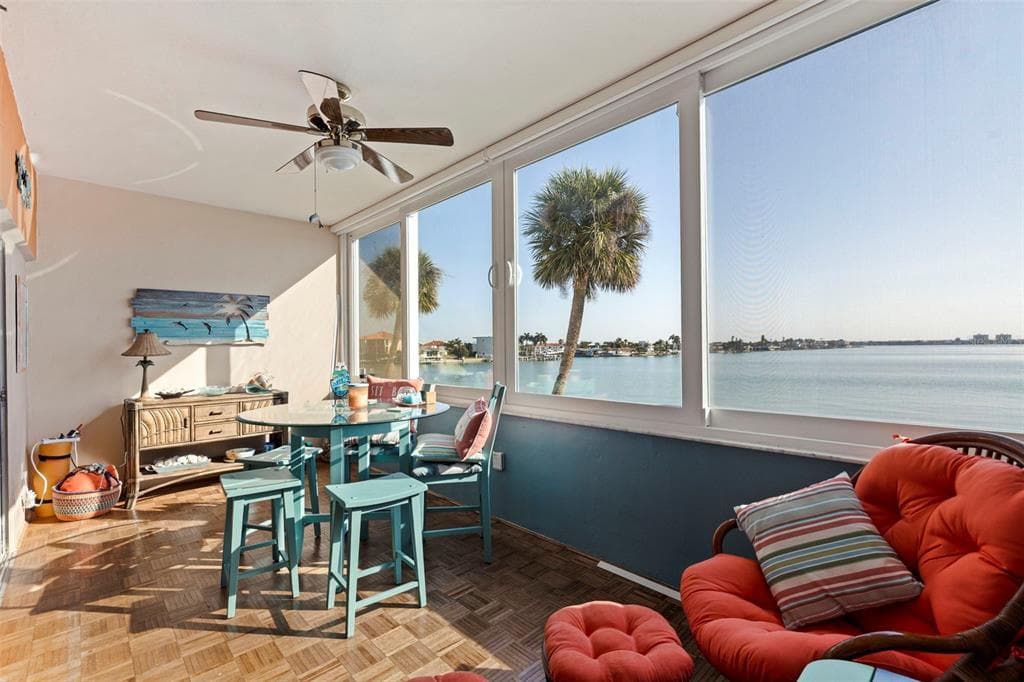5555 GULF BOULEVARD 215 photo 11