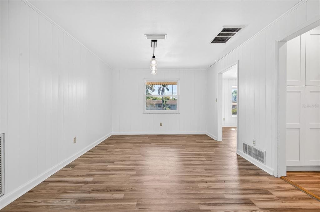 1520 S KEENE ROAD photo 13