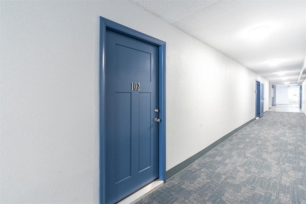 450 TREASURE ISLAND CAUSEWAY 102 photo 24