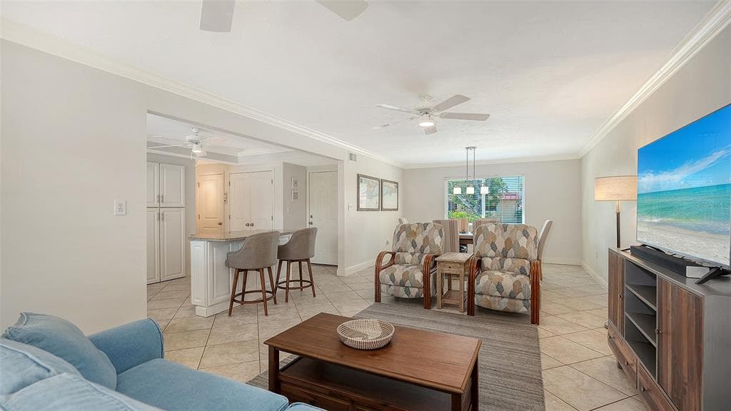 9538 AZURE COVE photo 5