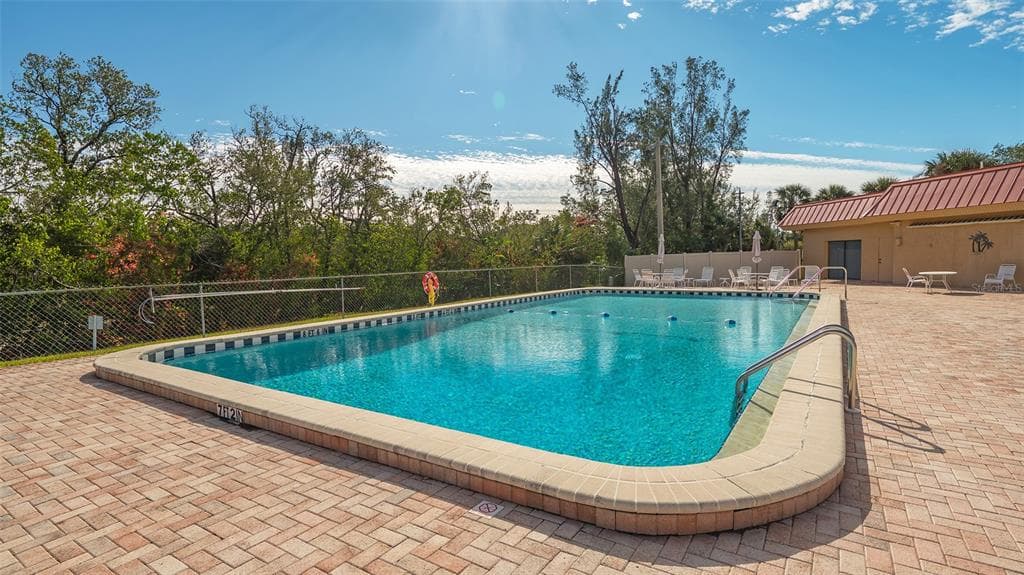 9538 AZURE COVE photo 24