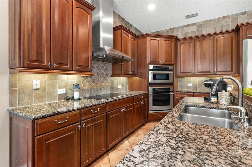 3001 ISOLA BELLA BOULEVARD photo 20