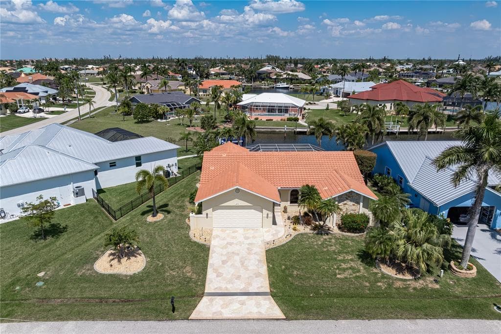 1374 WILLET COURT 1