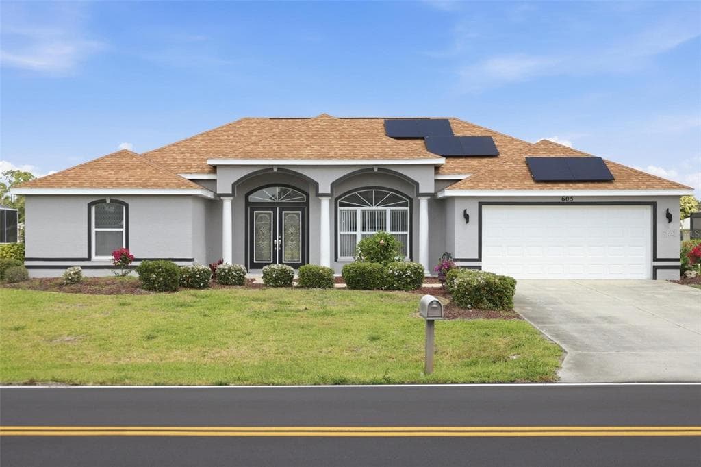 605 ROTONDA CIR photo 1