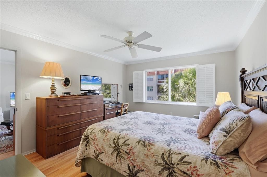 220 SANTA MARIA STREET 342 photo 22