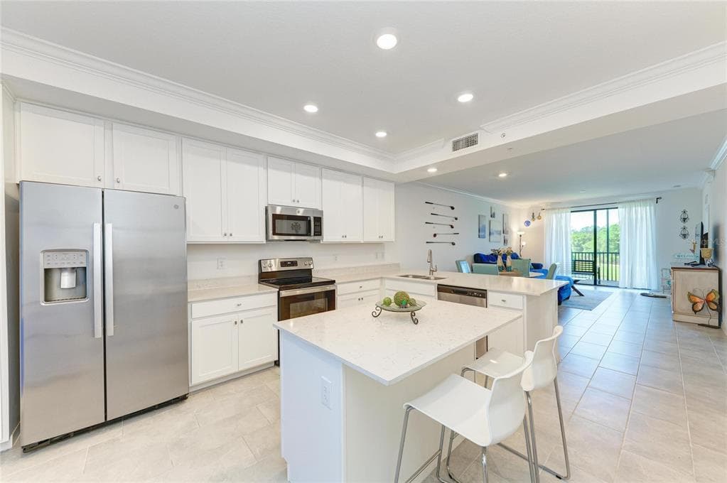 18114 GAWTHROP DRIVE 204 photo 5