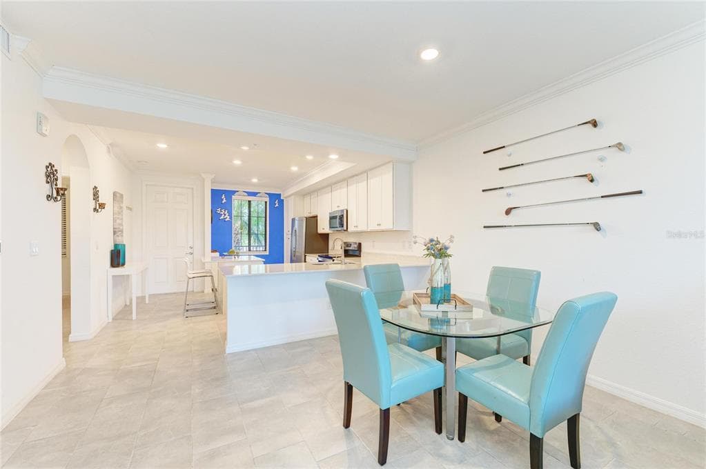 18114 GAWTHROP DRIVE 204 photo 9