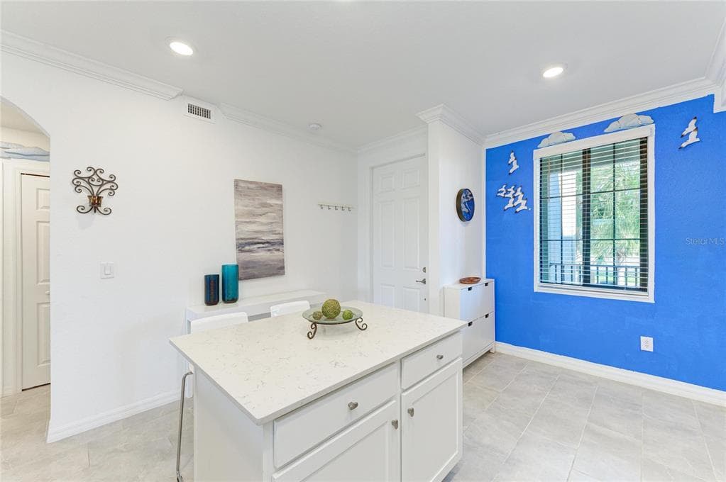 18114 GAWTHROP DRIVE 204 photo 19
