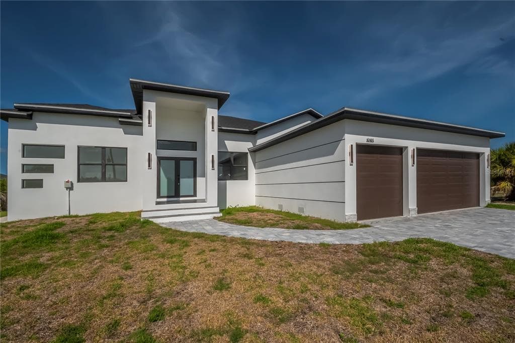 10165 & 10157 KINGSVILLE DRIVE photo 10