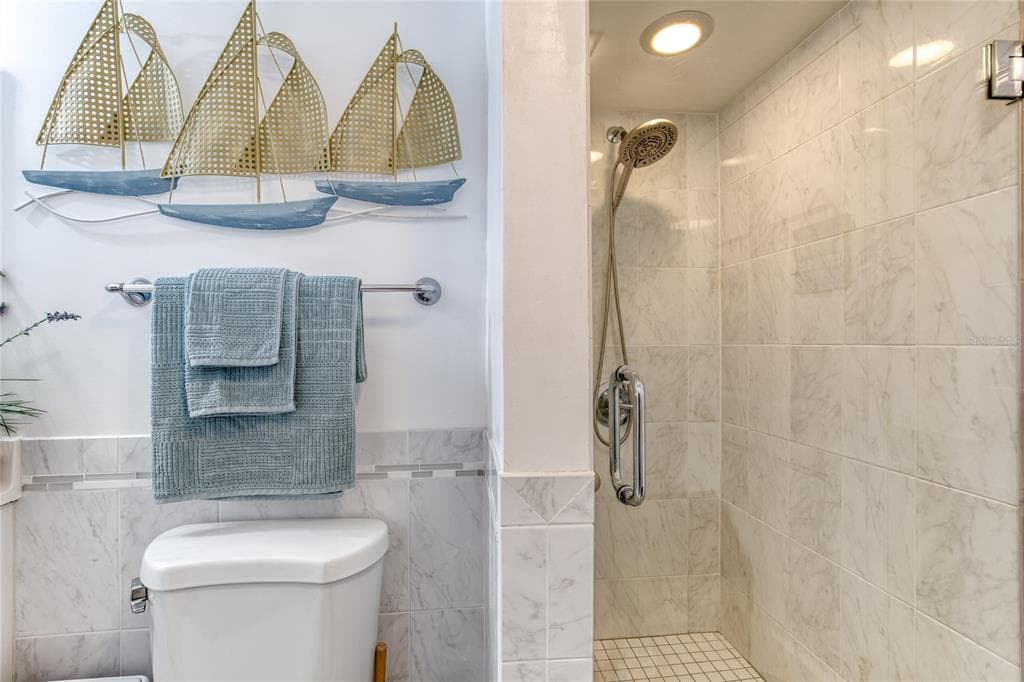 935 OCEAN SHORE BOULEVARD 4040 photo 21