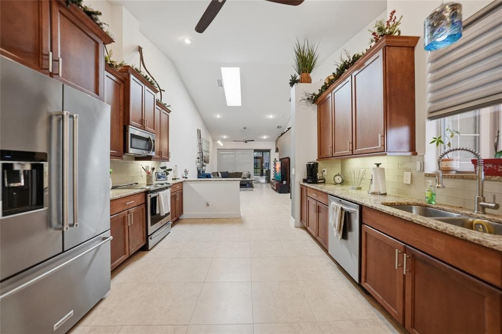 4691 TURNBERRY CIRCLE photo 3