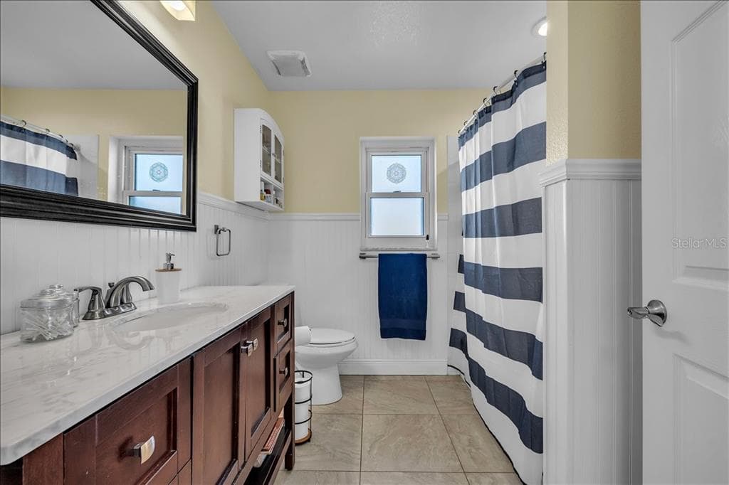 6308 ZENO CIRCLE photo 23