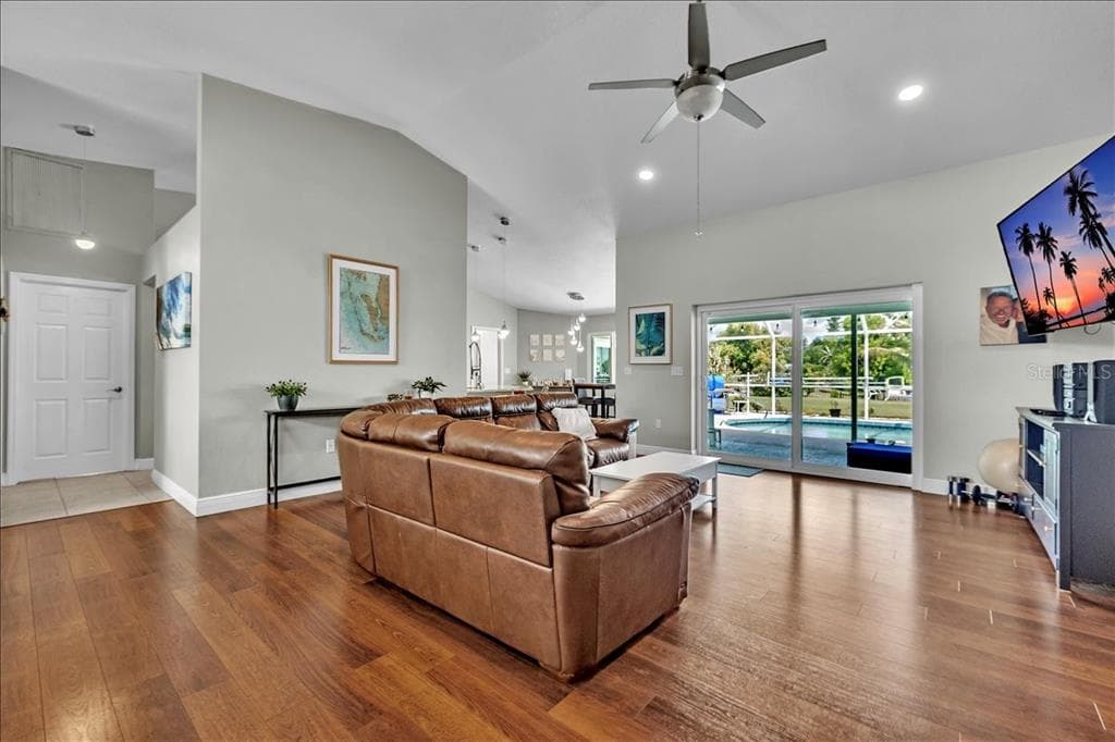 6308 ZENO CIRCLE photo 6