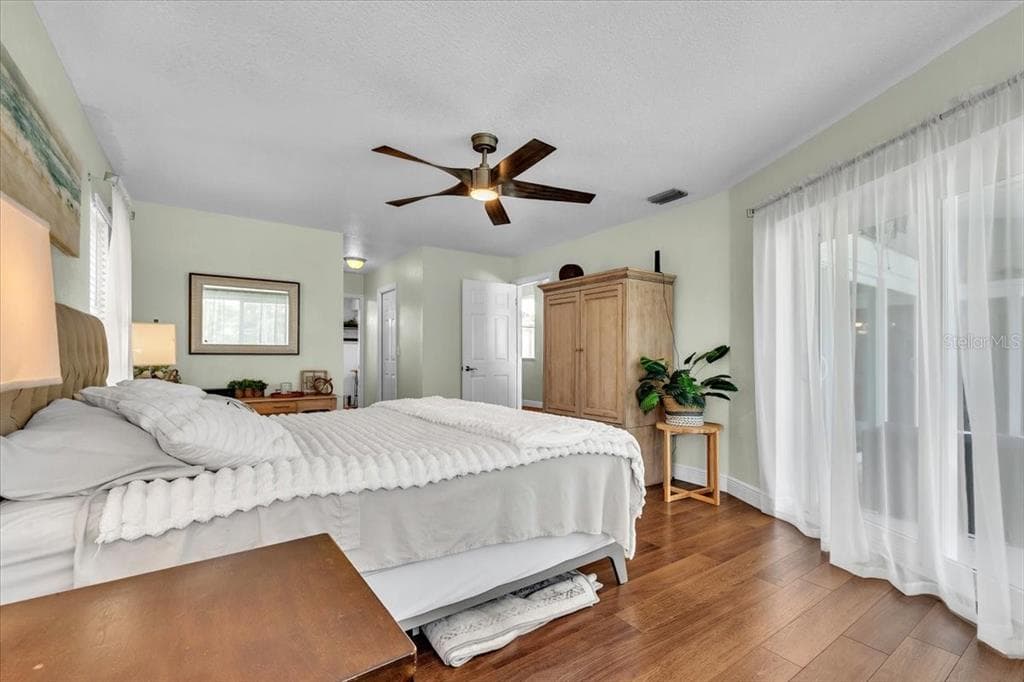 6308 ZENO CIRCLE photo 18