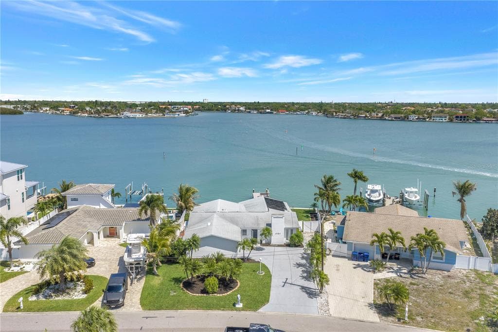 6984 S SHORE DRIVE S photo 3