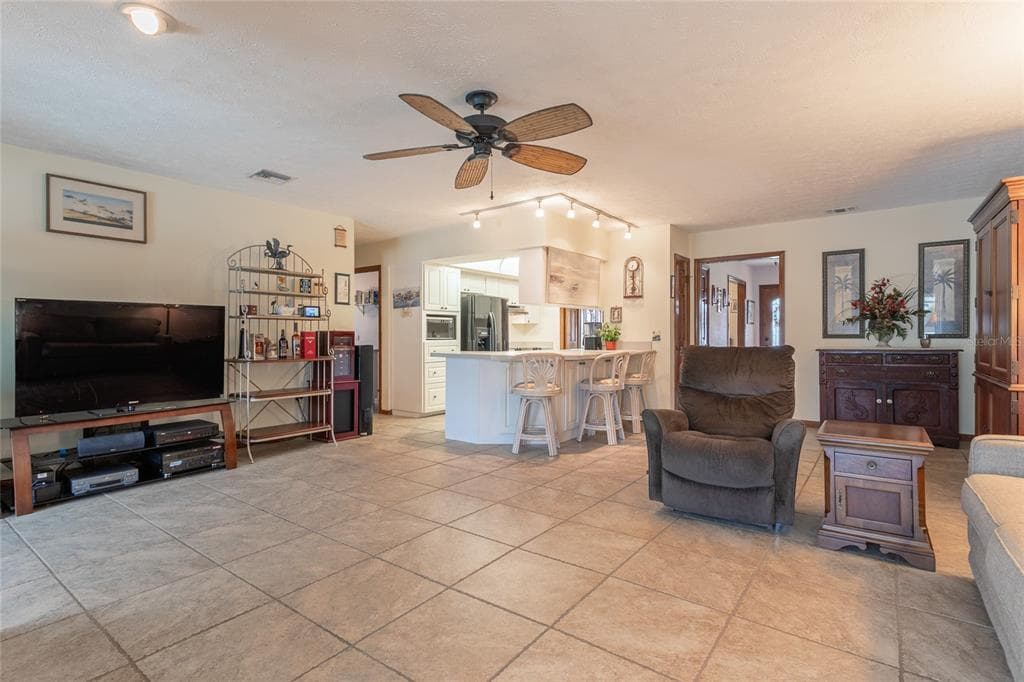 6104 SCHOONER WAY photo 23