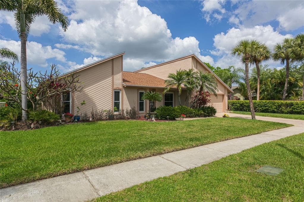 6104 SCHOONER WAY 3