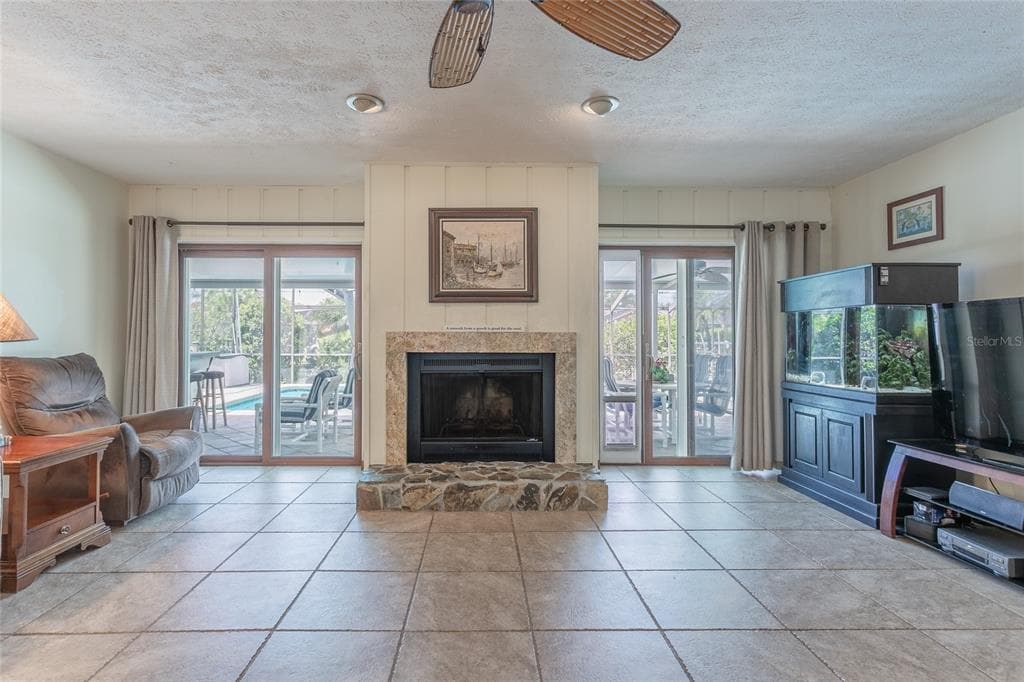 6104 SCHOONER WAY photo 19