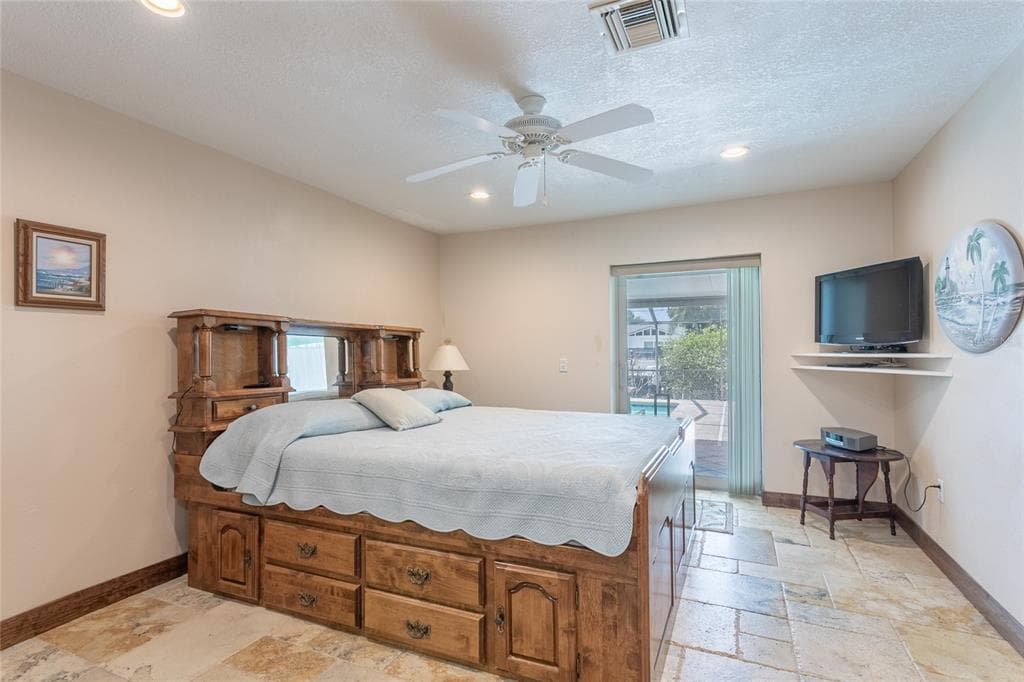 6104 SCHOONER WAY photo 25