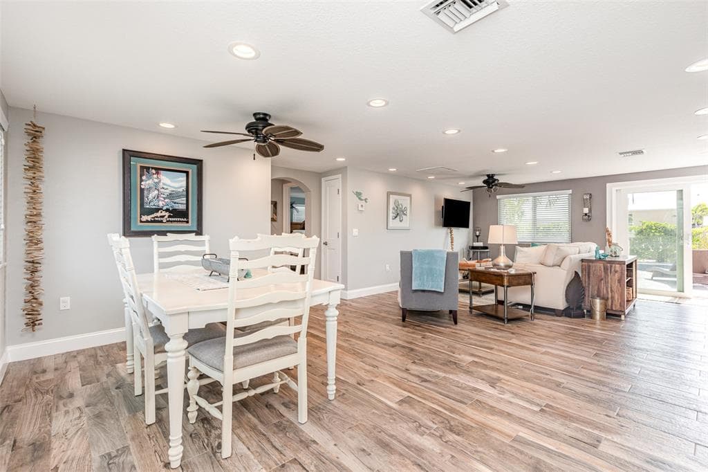 3811 101ST STREET W photo 6