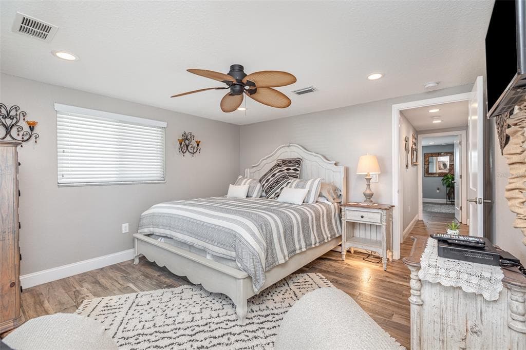 3811 101ST STREET W photo 7