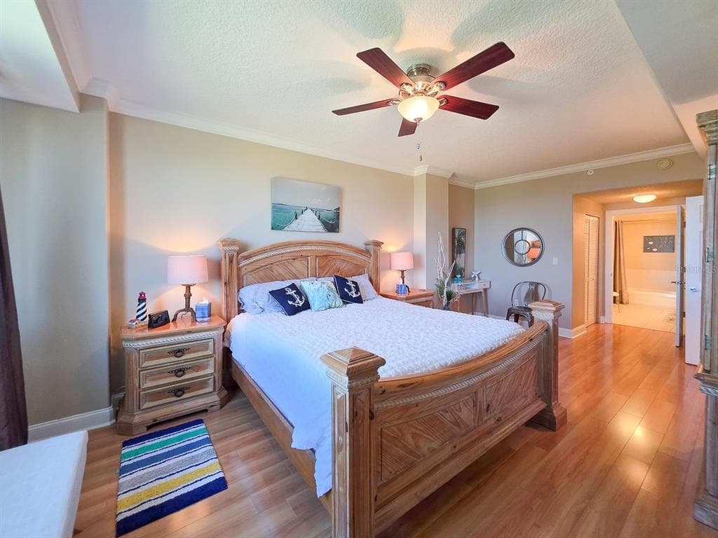 60 SURFVIEW DRIVE 209 photo 23