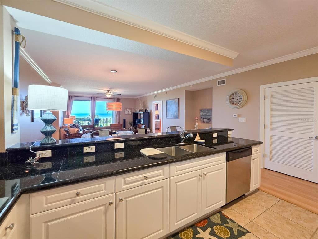 60 SURFVIEW DRIVE 209 photo 16