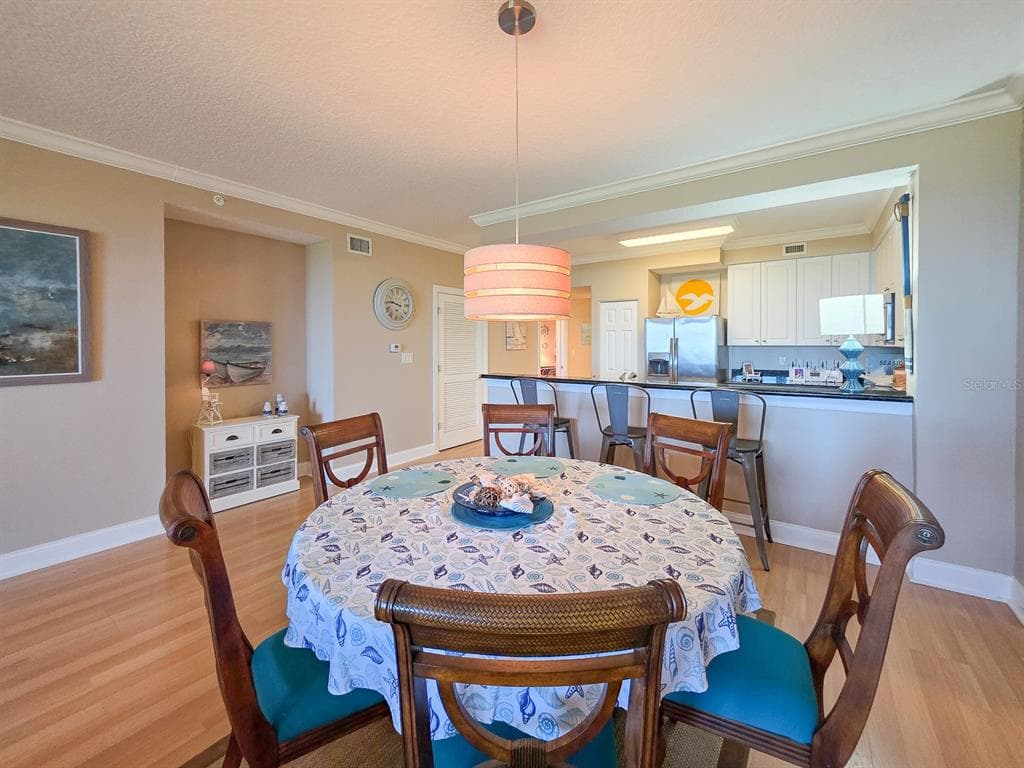 60 SURFVIEW DRIVE 209 photo 12