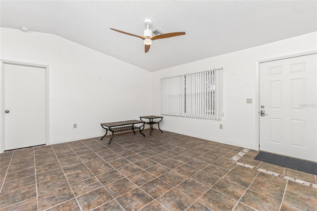 9406 PROSPECT AVENUE photo 6