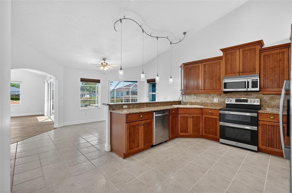 20 CORONA COURT photo 7