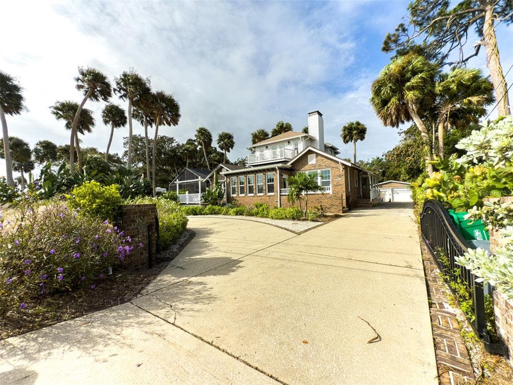 4946 HALIFAX DRIVE photo 6