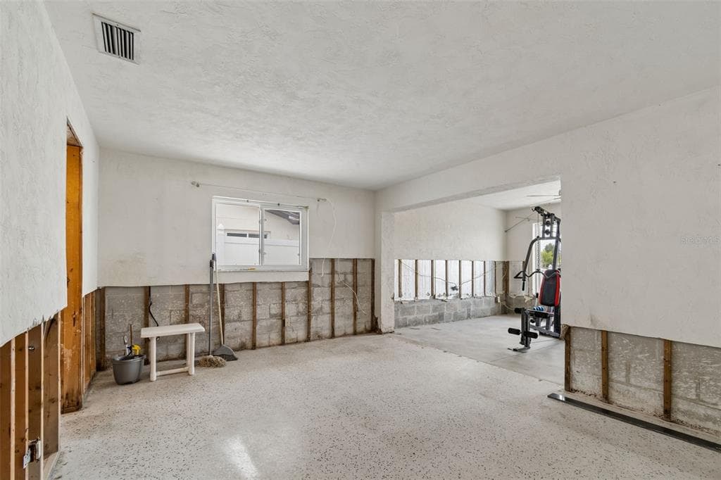 15 BELLEVUE DRIVE photo 20