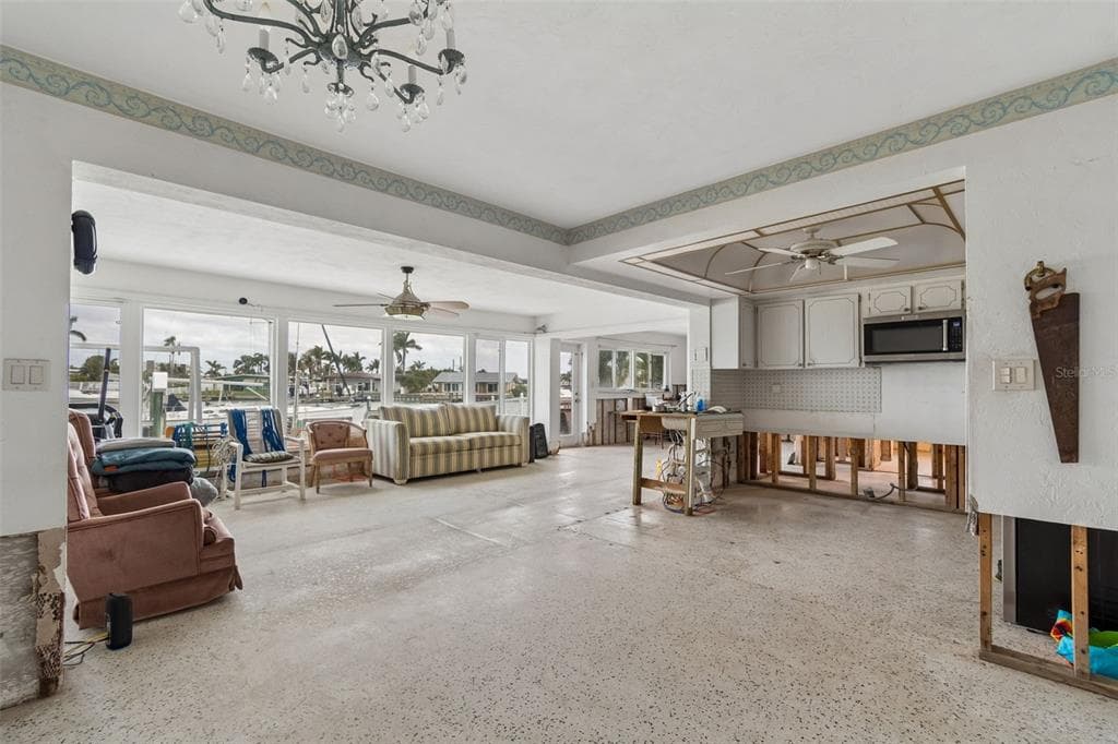 15 BELLEVUE DRIVE photo 10