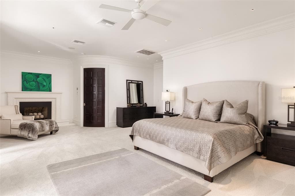 12488 PARK AVENUE photo 14