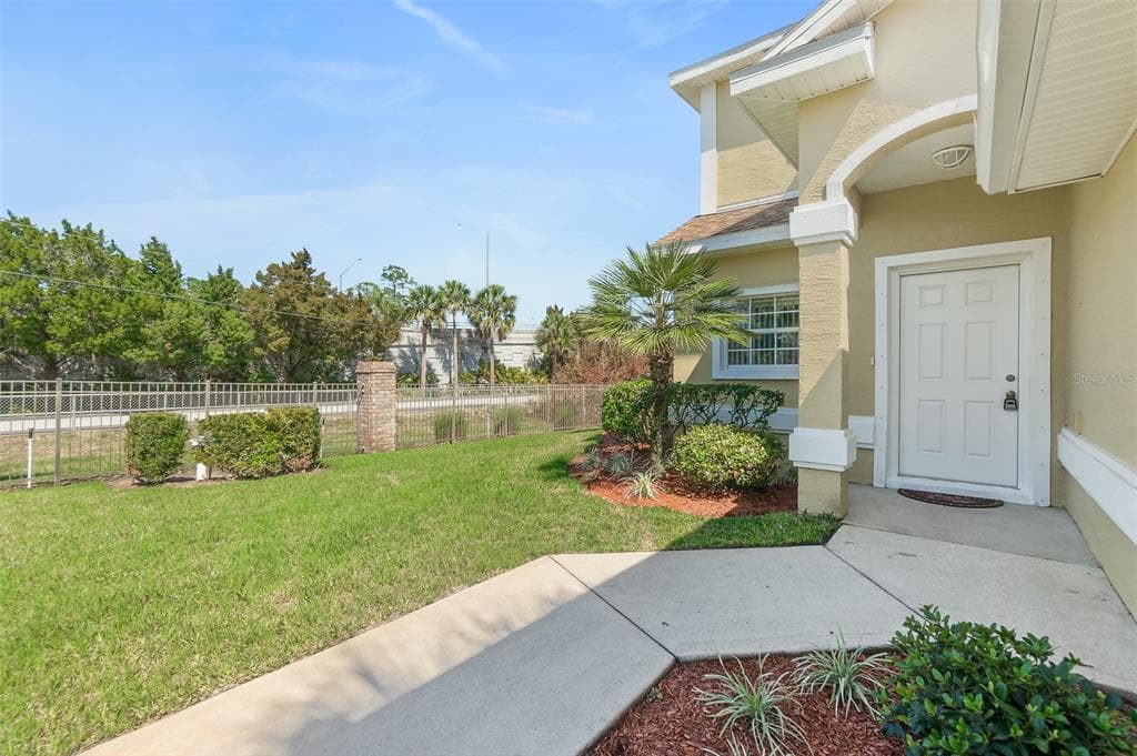 2001 PALM DRIVE B101 photo 2