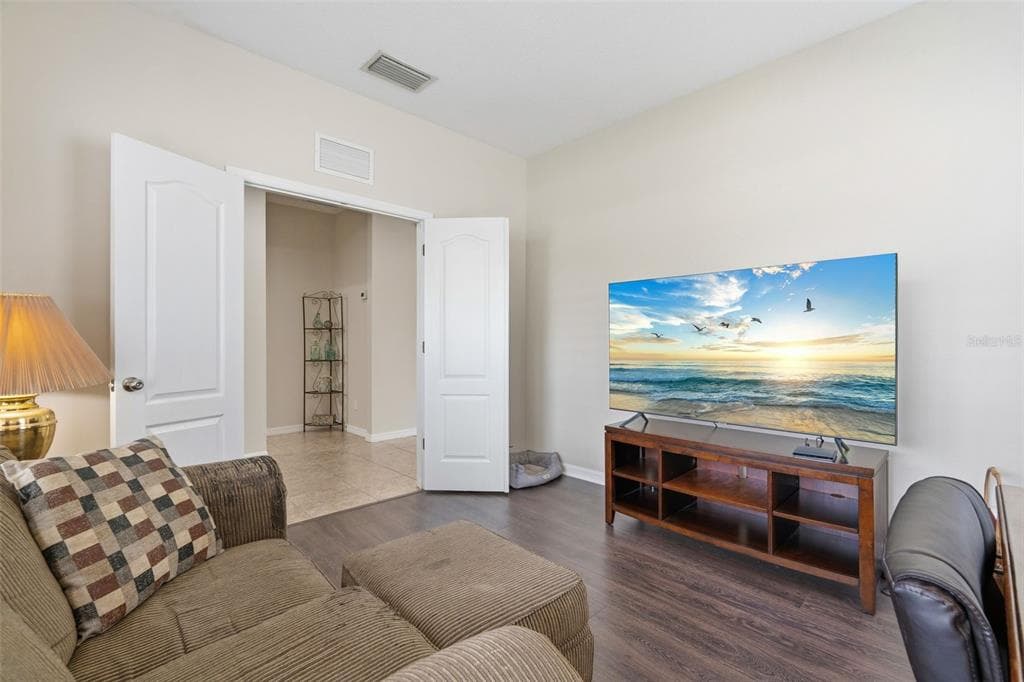 11904 FOREST PARK CIRCLE photo 13