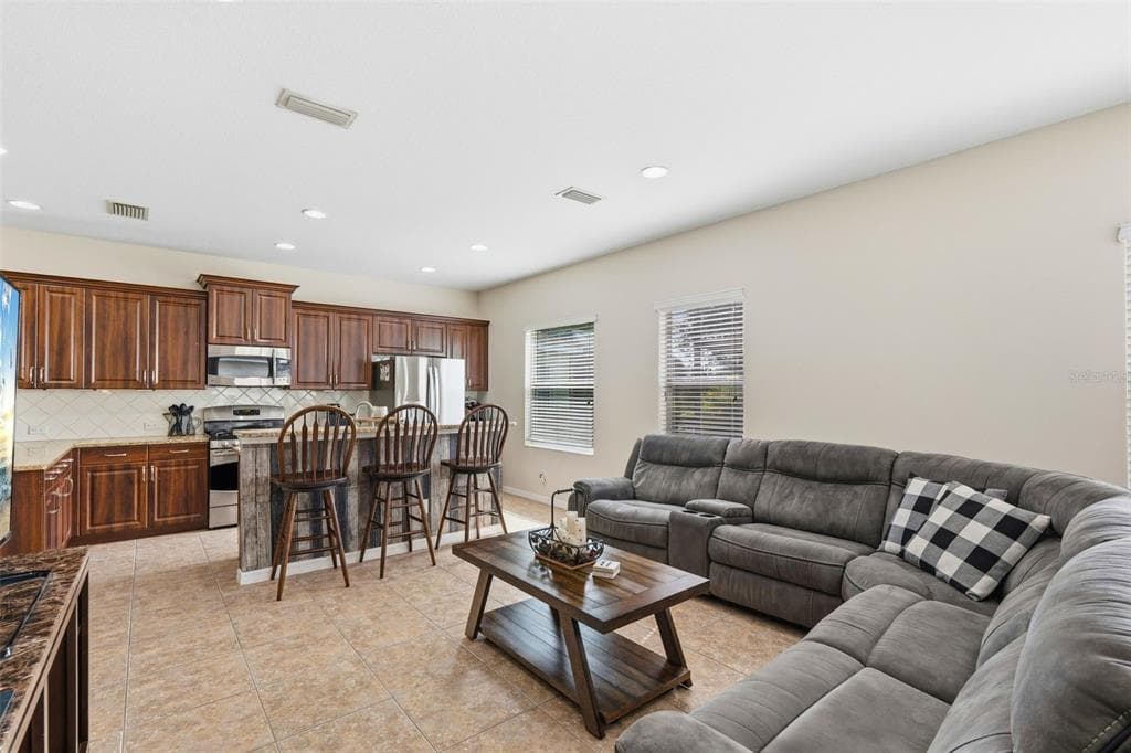 11904 FOREST PARK CIRCLE photo 20