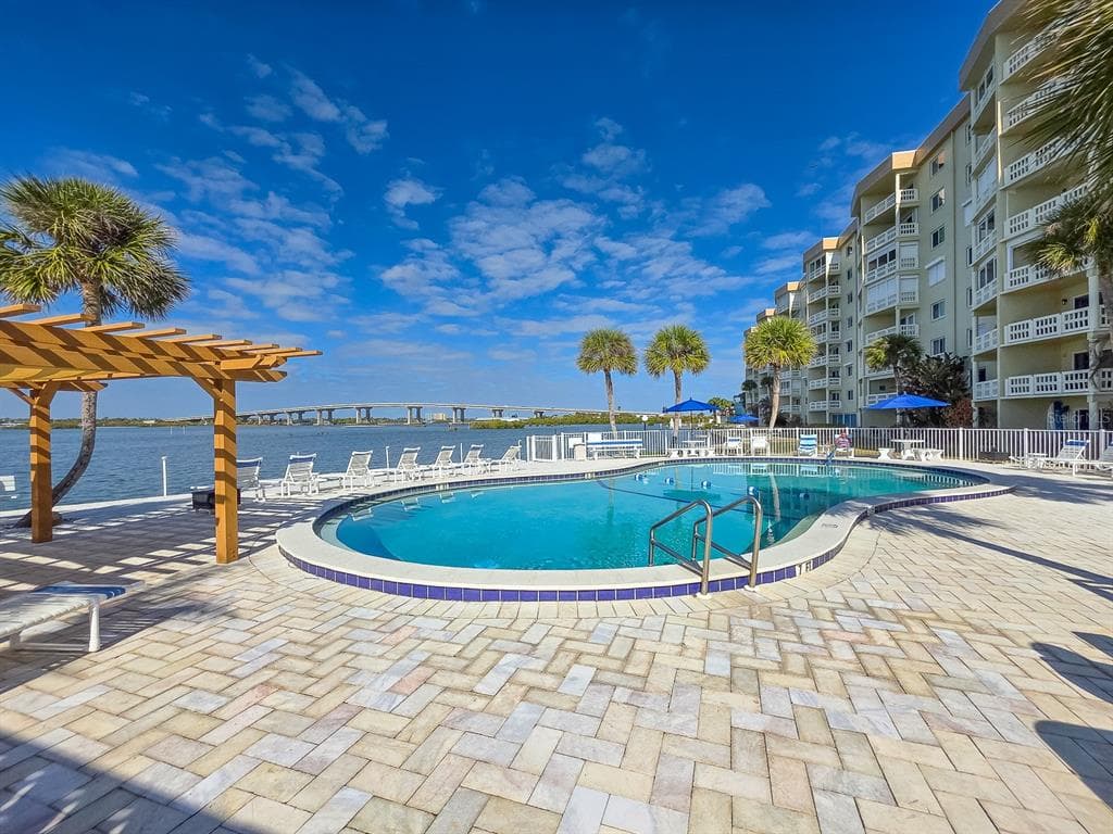 3606 S PENINSULA DRIVE #605 2