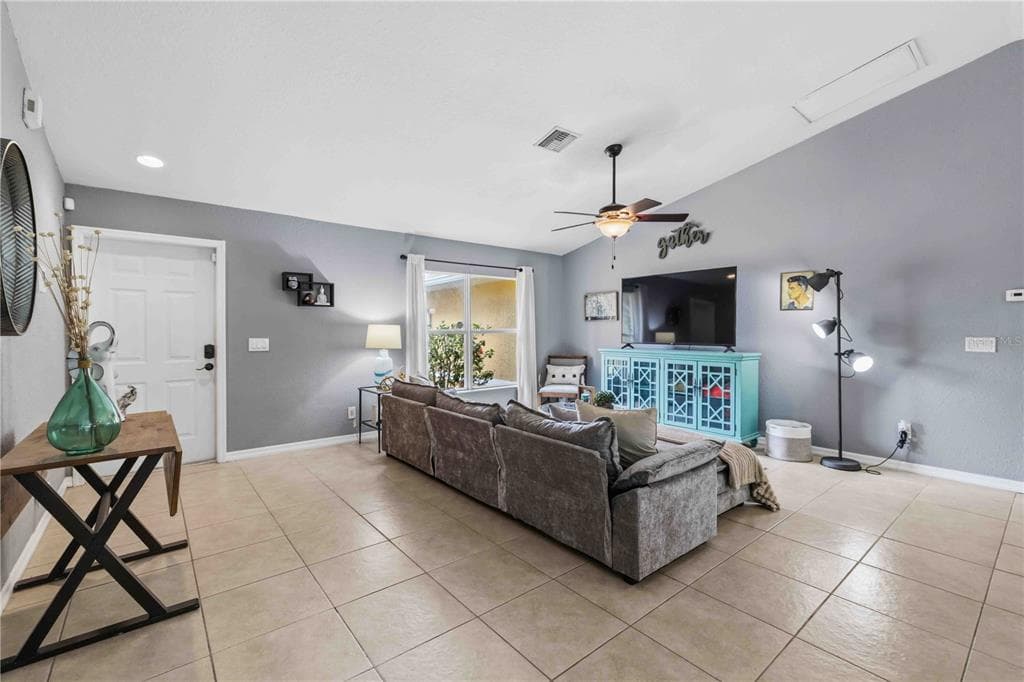 2150 LITTLEFIELD LN photo 5
