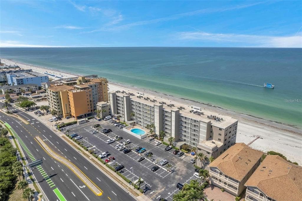 18650 GULF BOULEVARD 315 photo 1