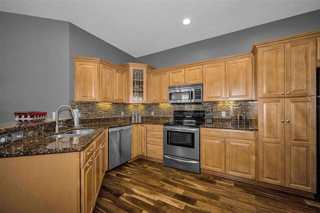 5721 HERONPARK PLACE photo 23