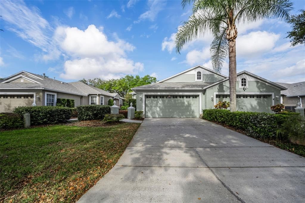 5721 HERONPARK PLACE photo 1