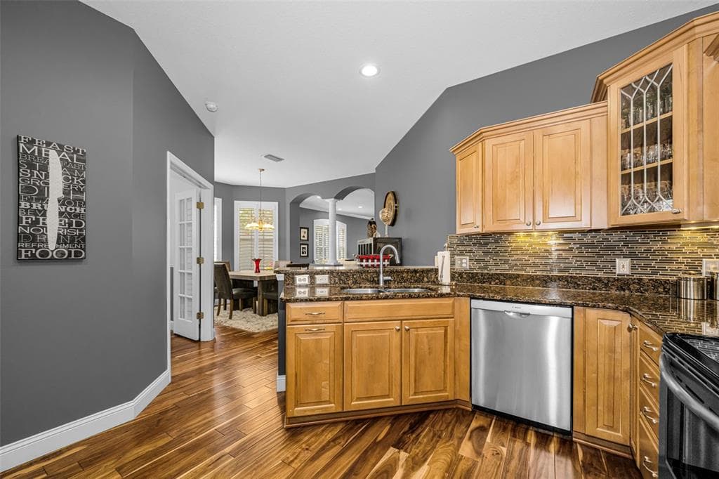 5721 HERONPARK PLACE photo 25