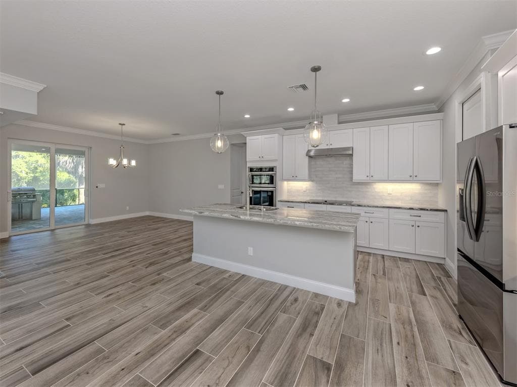 3423 KNOX TERRACE photo 5