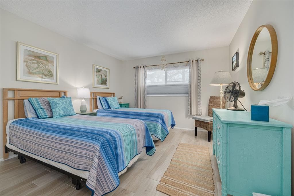 8635 MIDNIGHT PASS ROAD 201C photo 16