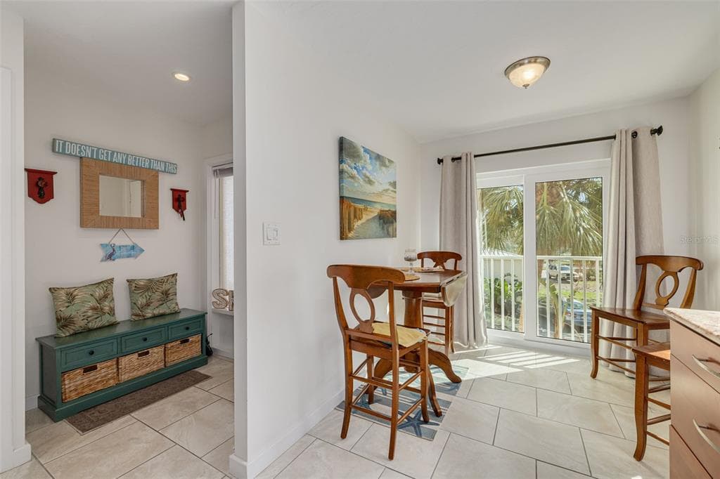 8635 MIDNIGHT PASS ROAD 201C photo 10