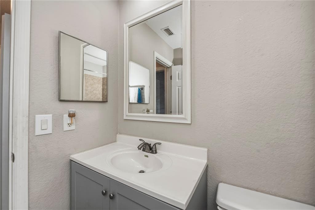 1609 HARMONY DRIVE photo 20